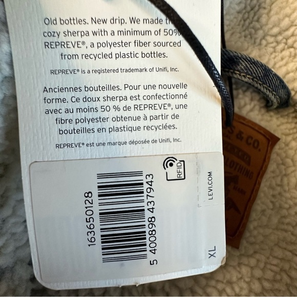 Levi's Blue Sherpa Trucker Jacket - Picture 9 of 13